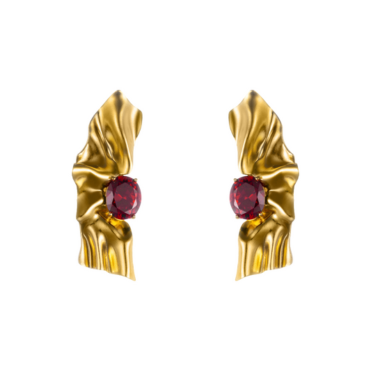 Gold-plated Victoria earrings in 925 sterling silver with deep red cubic zirconia garnet stones